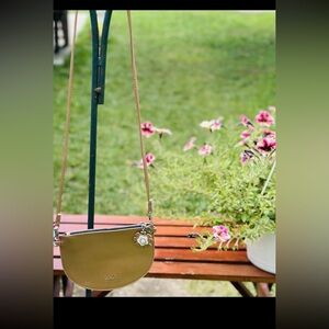 NWOT Zac Posen Rose Gold Leather Crossbody w/Removable Flower Charm Minimalist